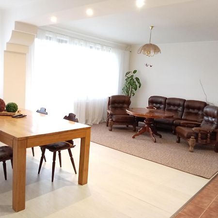 Apartments Alena - Κάρλοβι Βάρι Εξωτερικό φωτογραφία