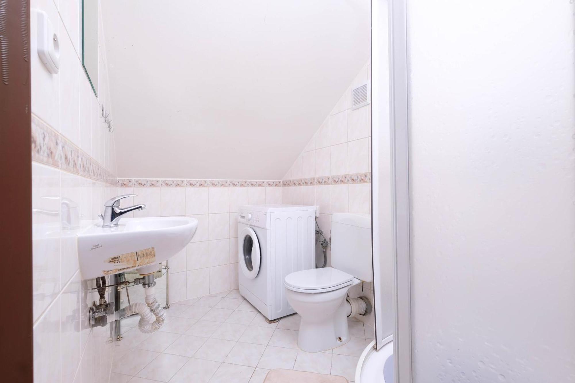 Apartments Alena - Κάρλοβι Βάρι Εξωτερικό φωτογραφία