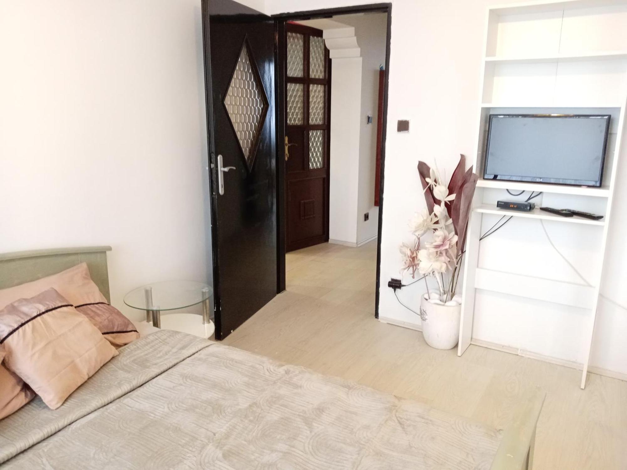 Apartments Alena - Κάρλοβι Βάρι Εξωτερικό φωτογραφία