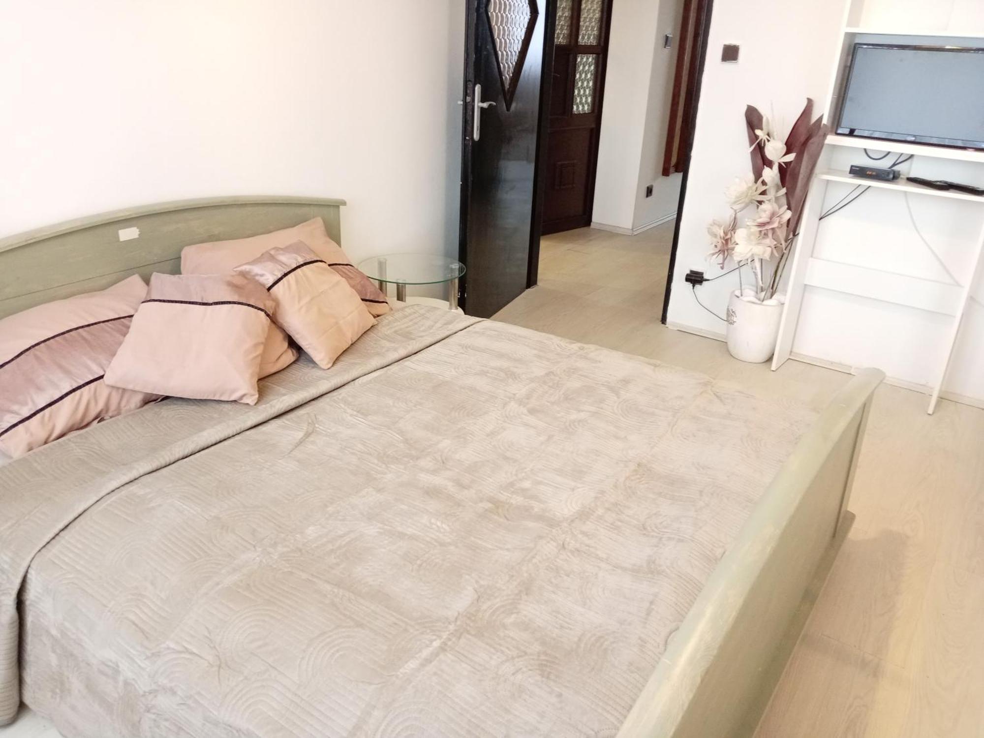 Apartments Alena - Κάρλοβι Βάρι Εξωτερικό φωτογραφία